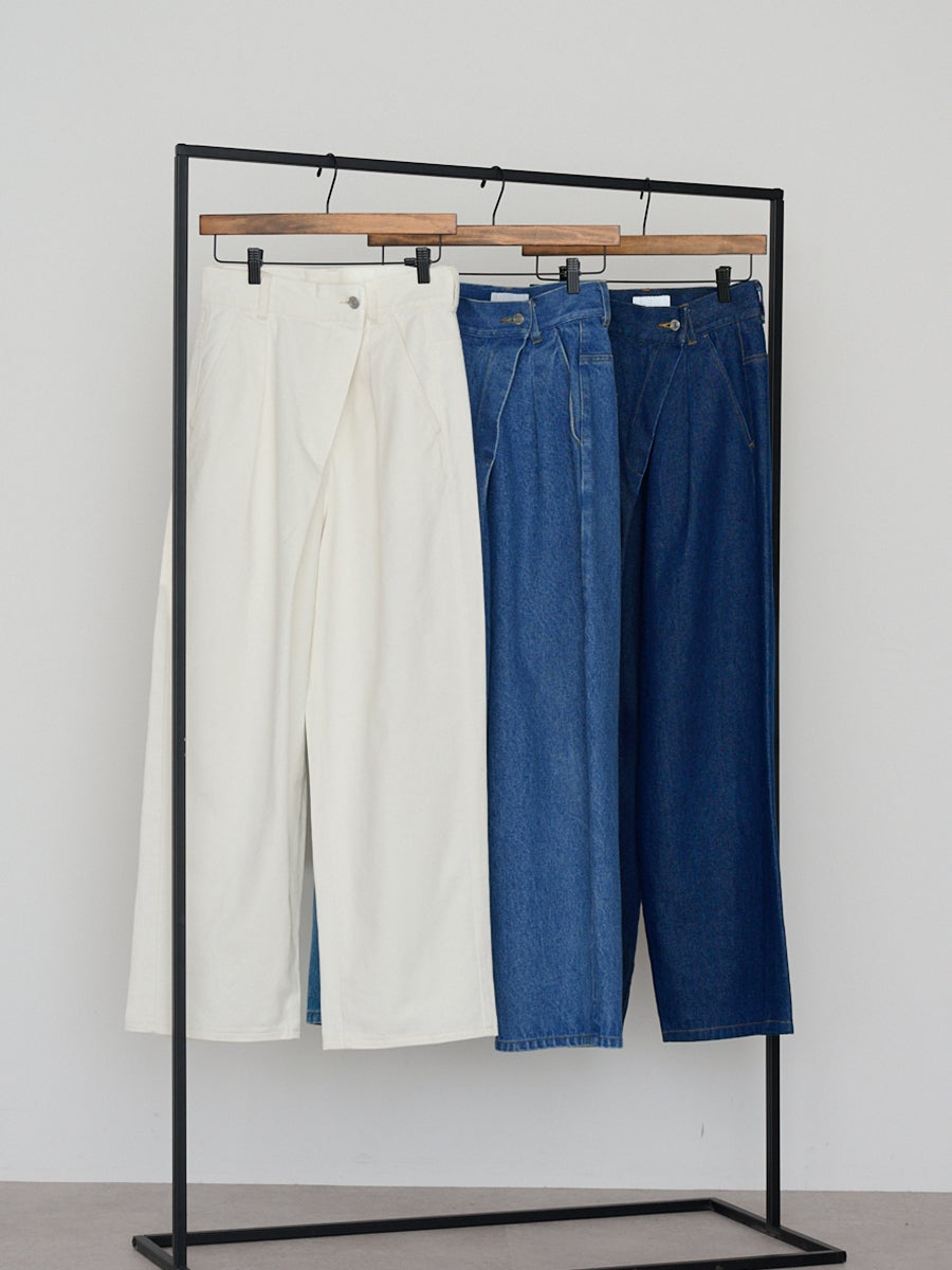 DENIM TUCK PANTS | bow.a